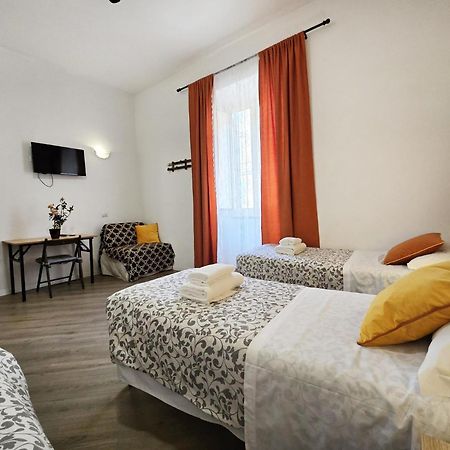 Myomax Guesthouse Rom Eksteriør billede